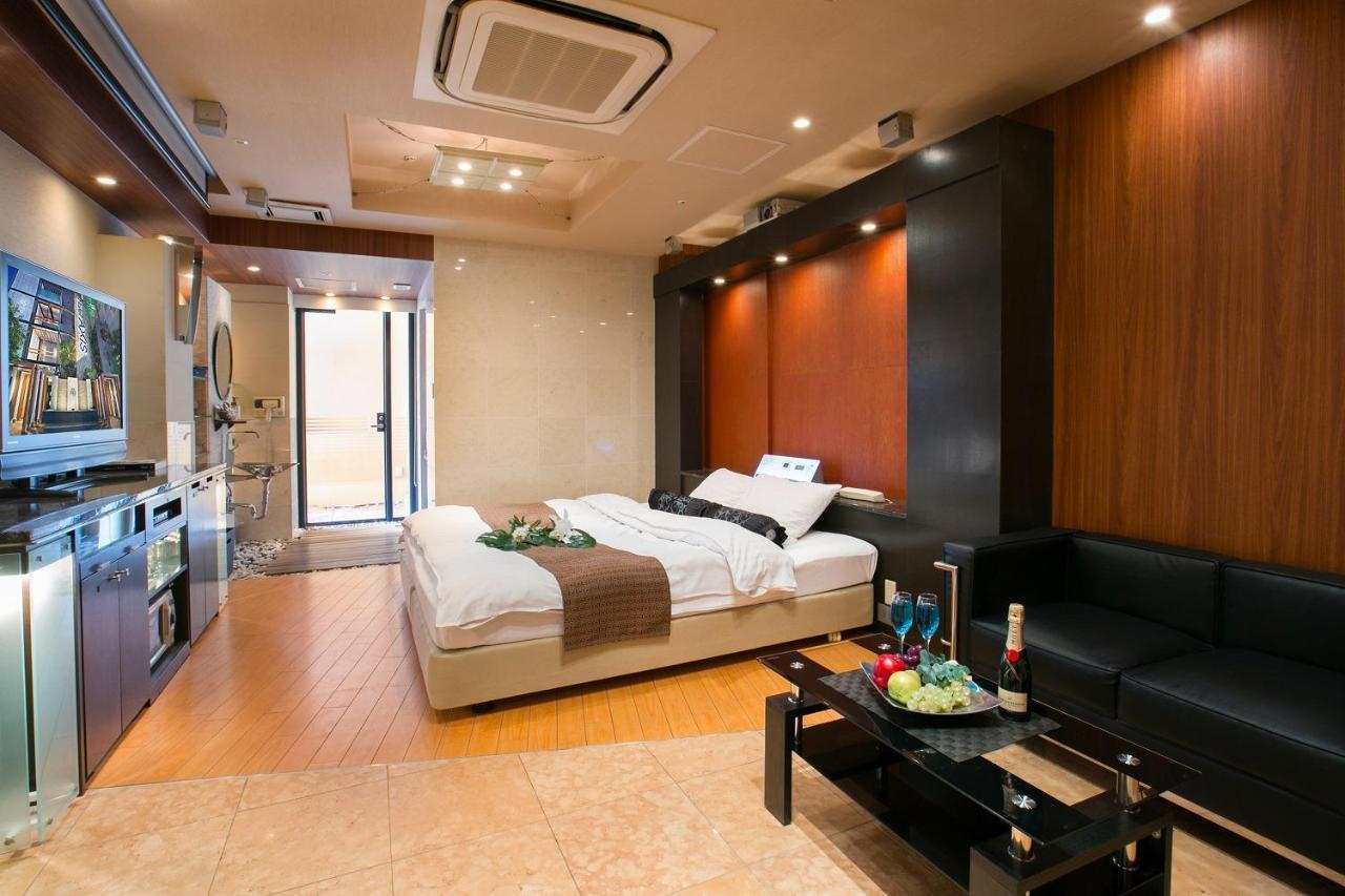 Hotel Axis -アクシス- (Adults Only) Οσάκα Εξωτερικό φωτογραφία