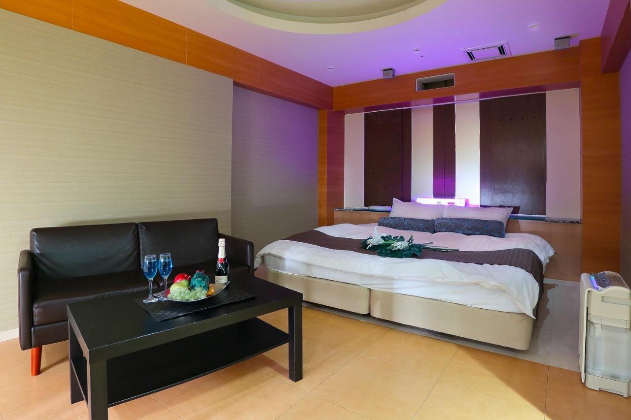 Hotel Axis -アクシス- (Adults Only) Οσάκα Εξωτερικό φωτογραφία