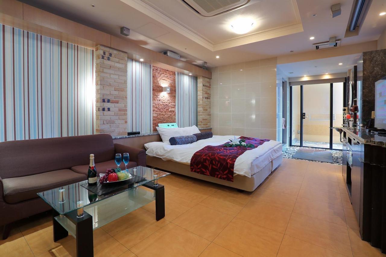 Hotel Axis -アクシス- (Adults Only) Οσάκα Εξωτερικό φωτογραφία