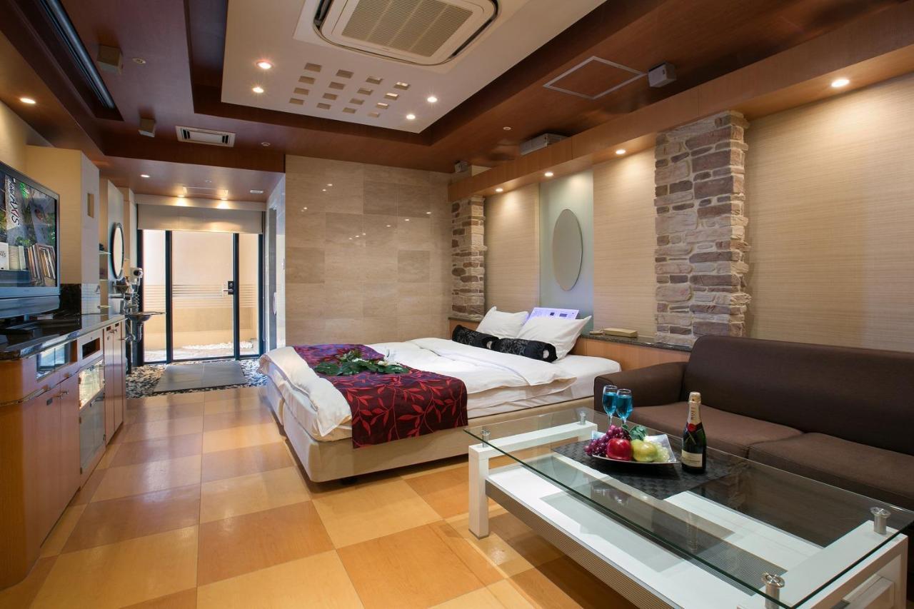 Hotel Axis -アクシス- (Adults Only) Οσάκα Εξωτερικό φωτογραφία